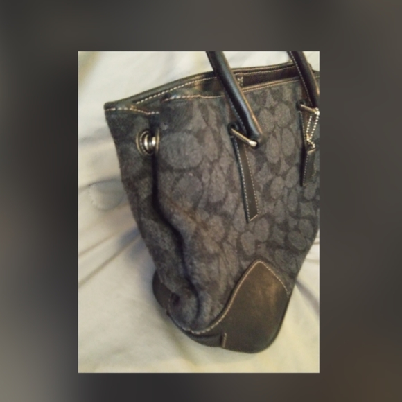 Coach Handbag - Picture 4 of 6